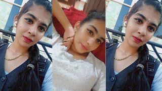 Slim Horny Mallu Girl Pressing Her Boobs Showing Her Bf